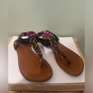 Candie’s Animal Print Girls Flat  Sandals Size 2 Used